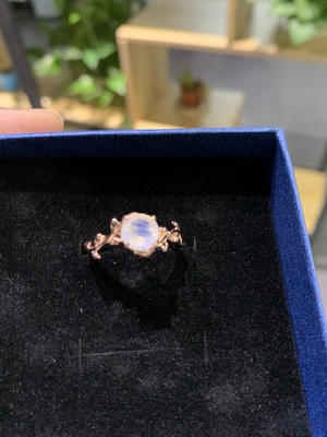 14K подняло обручальные кольца Moonstone золота листает отрезок круга цветка