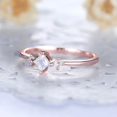 Ультрамодное кольцо для обручального кольца Лакомства кольца Moonstone женщин 925 стерлингового серебряного розовым Резать покрытого золотом принцессы