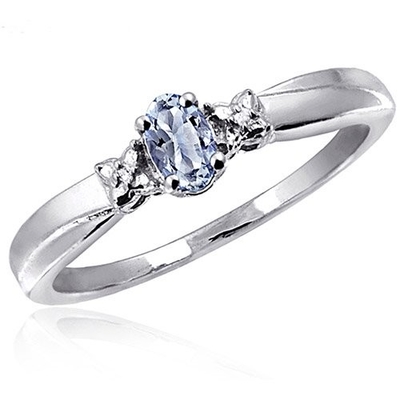 0,25 карата Tanzanite со стерлинговыми серебряными ювелирными изделиями кольца с белым акцентом CZ