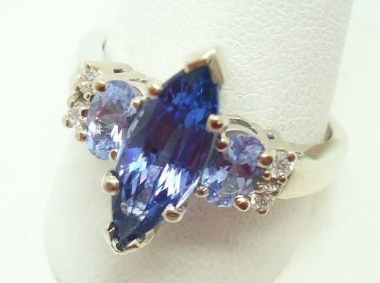 Ювелирные изделия кольца кольца JewelersClub Tanzanite дизайна цветка стерлинговые серебряные с белым акцентом CZ