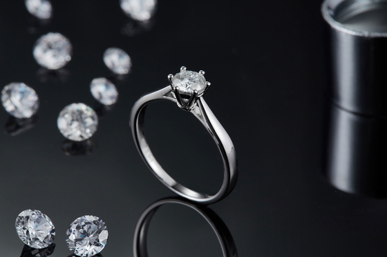 Минималистский отрезок круга белое Moissanite кольца ювелирных изделий 9K свадьбы серебряный CZ