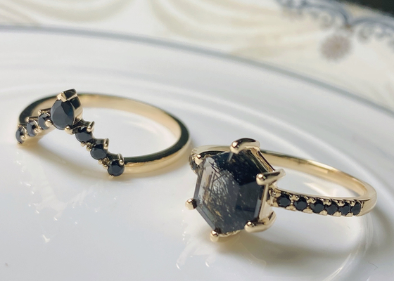 Обручальное кольцо Moissanite черноты шестиугольника, лаборатория 0.78ct 19pcs создало обручальные кольца Moissanite