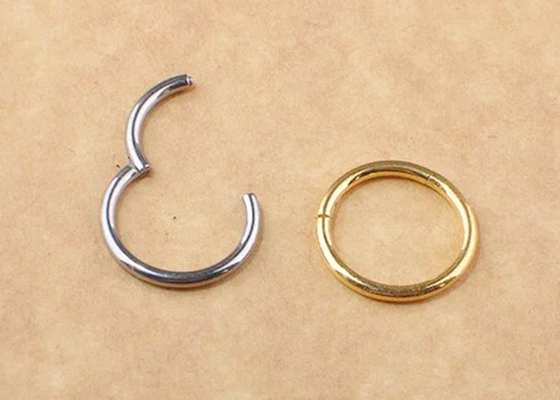 Clicker белого золота Periceing, ODM OEM серег обруча золота 14k для годовщины