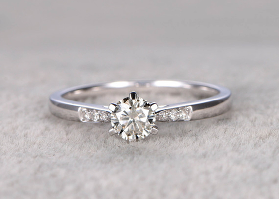 ODM материала белого золота кольца украшений диаманта 5mm Moissanite реальный для ежедневной носки