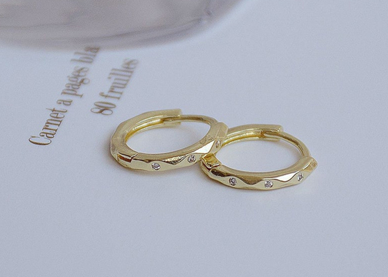 Серьги обруча золота OEM небольшие, геометрический диаметр серег 10mm Huggie