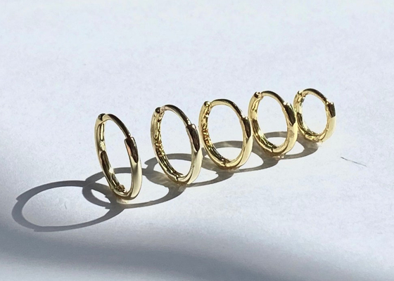 серьги Huggie золота 9k 6mm 12mm, OEM серег обруча Huggie лакомства 10mm