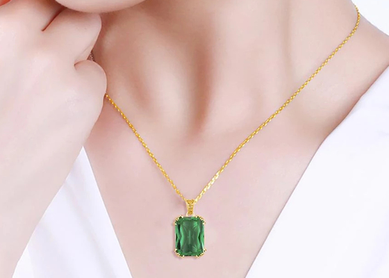 Винтажные ожерелья 2.67ct 8×10mm золота 14K с естественным изумрудным шкентелем