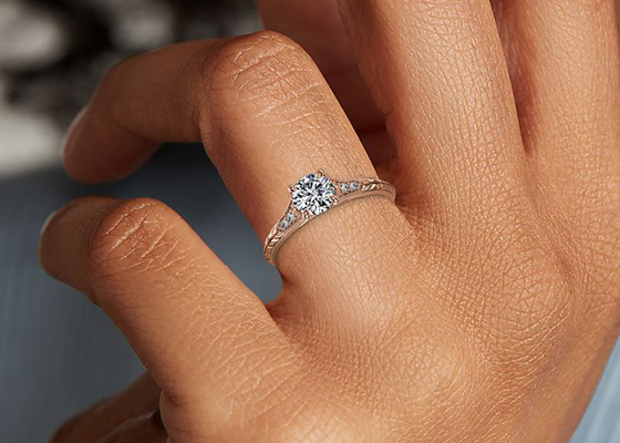 Dia выросли лабораторией, который Moissanite золота 14K Roose кольца RD6mm 0.8ct для свадьбы